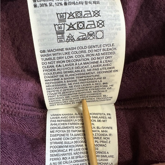 Smartwool Active Fleece Insulated Wind Vest Medium Eggplant Black EUC - Picture 9 of 10